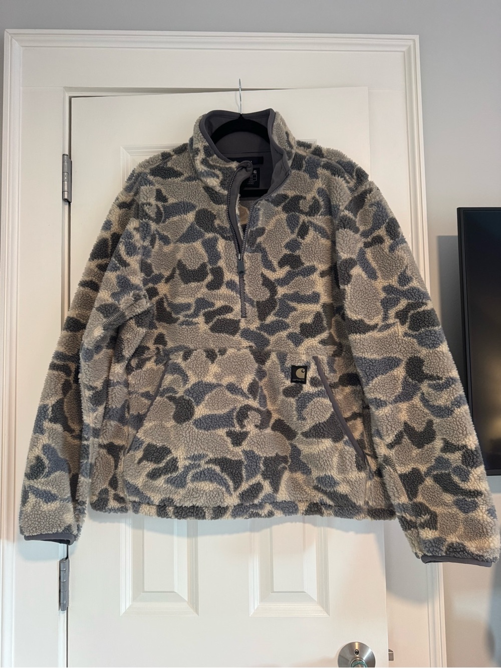 NWOT Carhartt Fleece Pullover - Picture 4 of 5